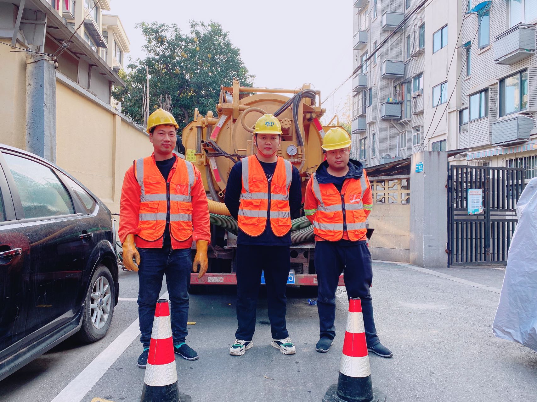 理工大南京某小区管道清淤检测施工